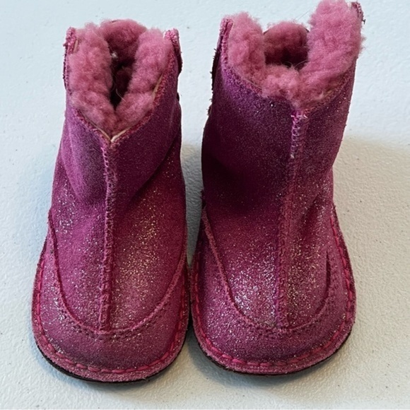 Ugg baby girls sparkle boots size small - Picture 1 of 5
